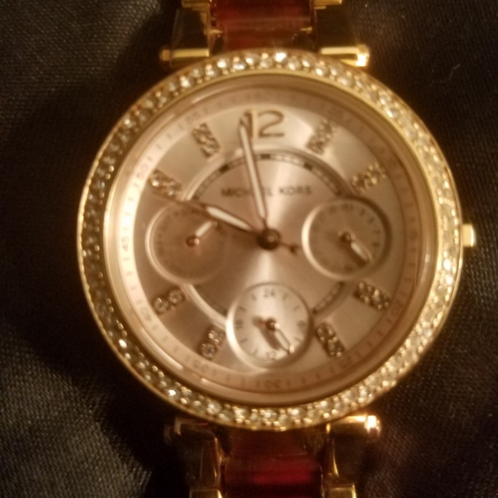Michael Kors Watch - Picture 4 of 7